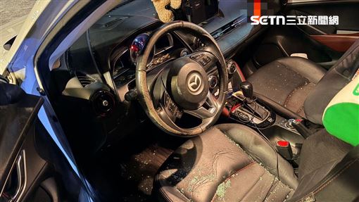 騎士不滿被按喇叭　拿安全帽砸破計程車窗