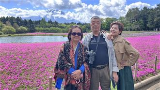 女星帶爸媽出國　媽媽一聽廠商贊助秒答應