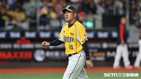 中職37年例行賽，中信兄弟在主題日吞下3連敗，總教練平野惠一賽後臉色鐵青。（圖／記者劉彥池攝影）
