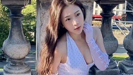 雞排妹雙胞胎肚4個月突暴增 曝孕吐慘況