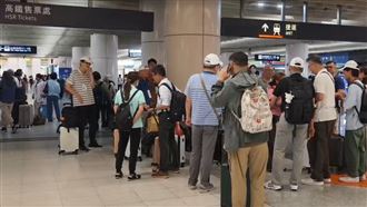 高鐵各車延誤！一票上班族哀號：穩遲到了