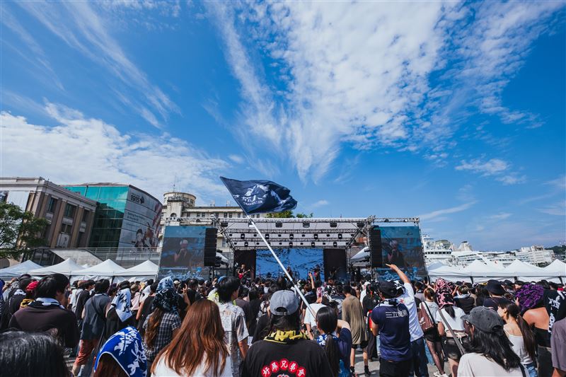 「2026愛嶼搖滾音樂祭」完美落幕 兩日累積近20萬人次到場同歡。（圖／主辦單位提供）