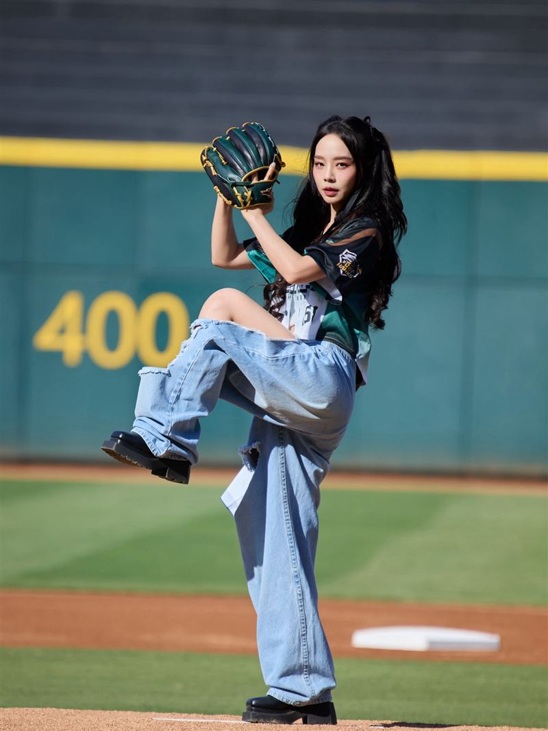 孫淑媚外貌與造型簡直凍齡如20幾歲少女般。（圖／翻攝自孫淑媚臉書）