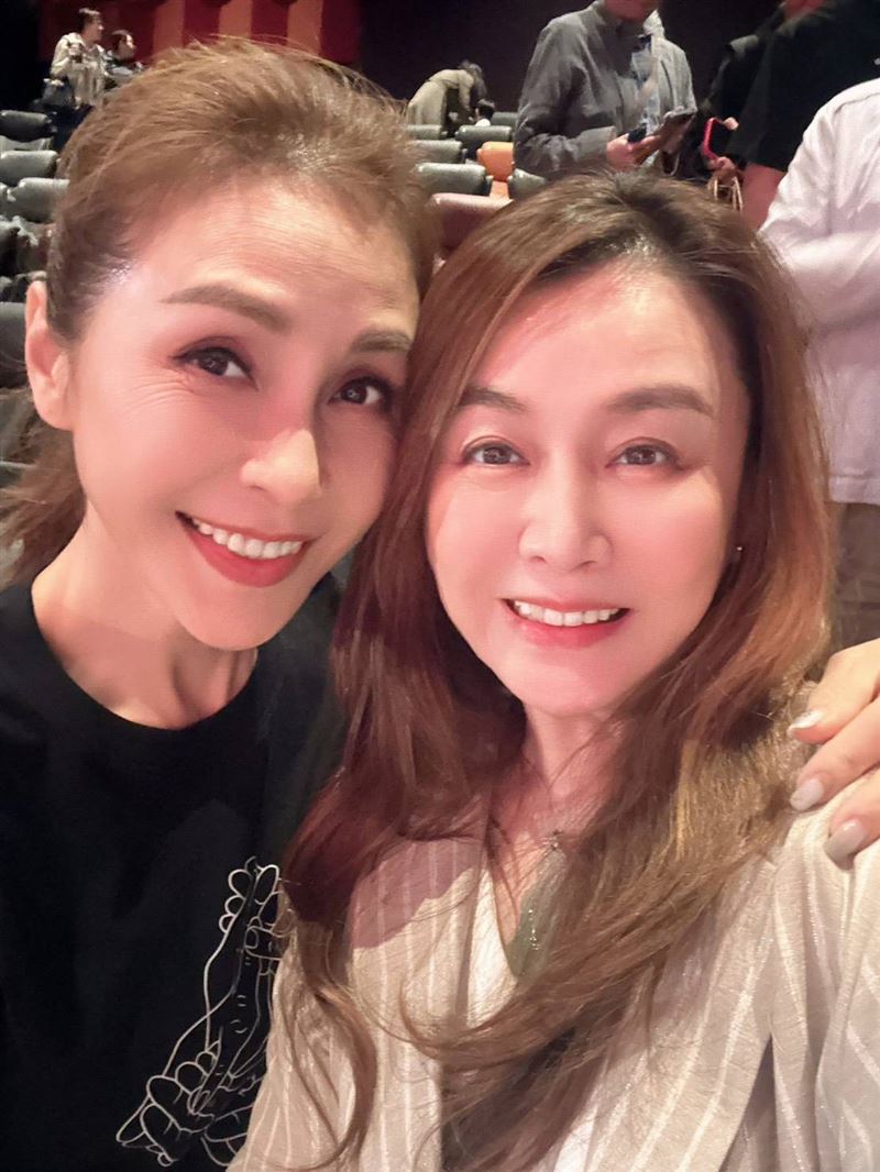 錢珊綾(右)是梁又南(左)女兒的乾媽。（圖／靚格公關提供）