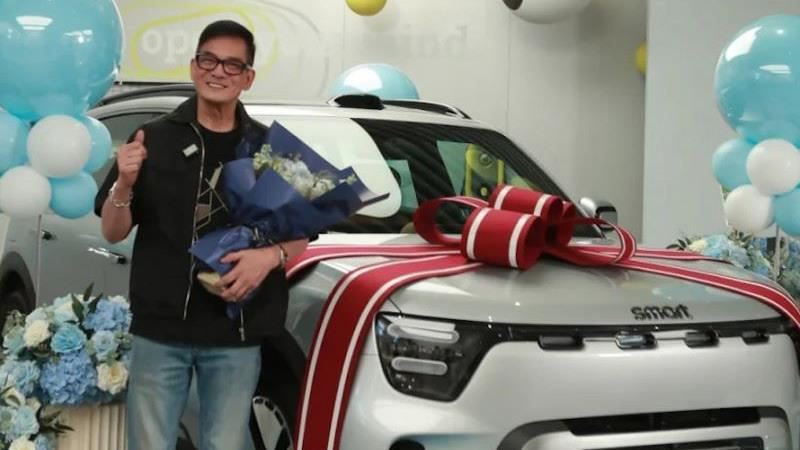 負債千萬赴陸吃牛屎 男星翻身買豪宅新車