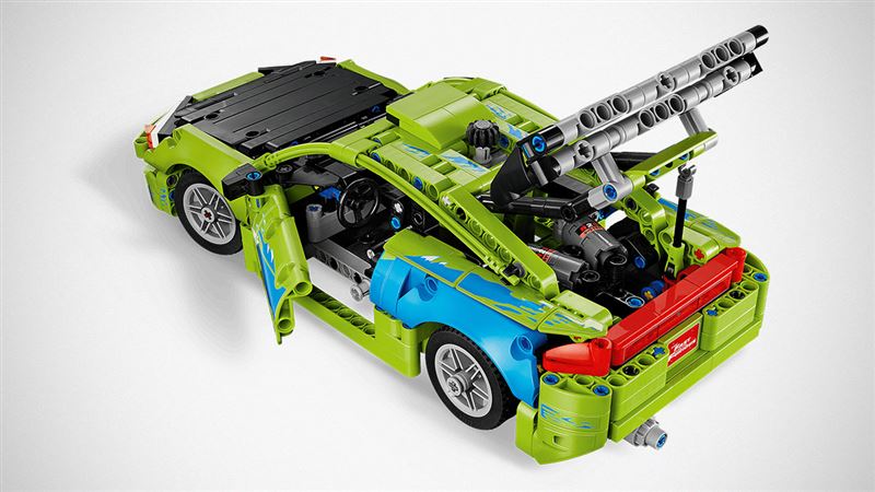 車門與尾門同樣可開啟。（圖／翻攝Lego網站）