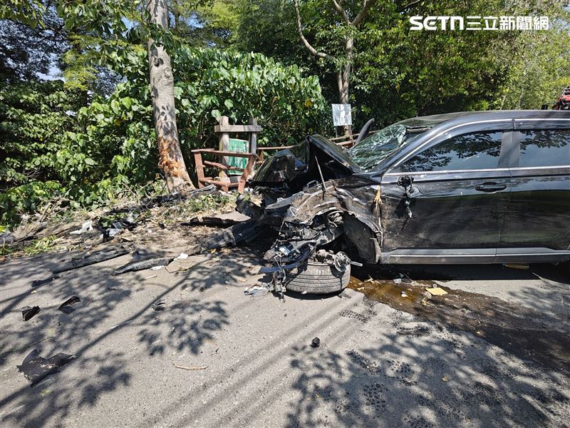 彰化埤頭鄉木棉花道發生死亡車禍,33歲男子衝撞路樹慘死。(圖/翻攝畫面)