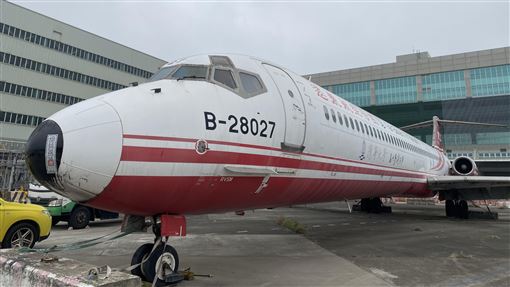 航空公司倒閉欠4千萬　買飛機410萬起標