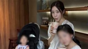 崔熙被質疑餵小孩喝珍奶。（圖／翻攝自IG）