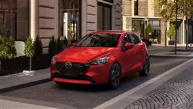 「MAZDA2淬鍊版」進口掀背車。（圖／Mazda提供）