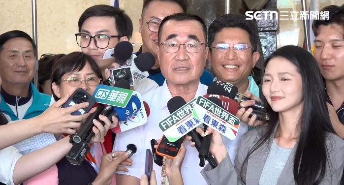 李四川出席新北市工商婦女聯誼會愛心聯誼活動前受訪(圖/翻攝畫面)