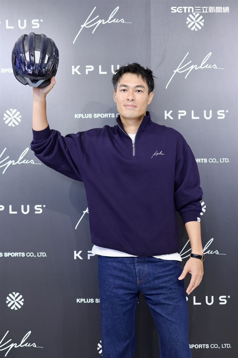 楊祐寧前陣子剛挑戰226公里超級鐵人三項,以15小時7分成績完賽,創下個人最佳紀錄。(圖/記者鄭孟晃攝影)
