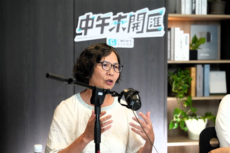蔡壁如今日接受主持人黃光芹節目《中午來開匯》專訪。（圖／CNEWS匯流新聞網提供）