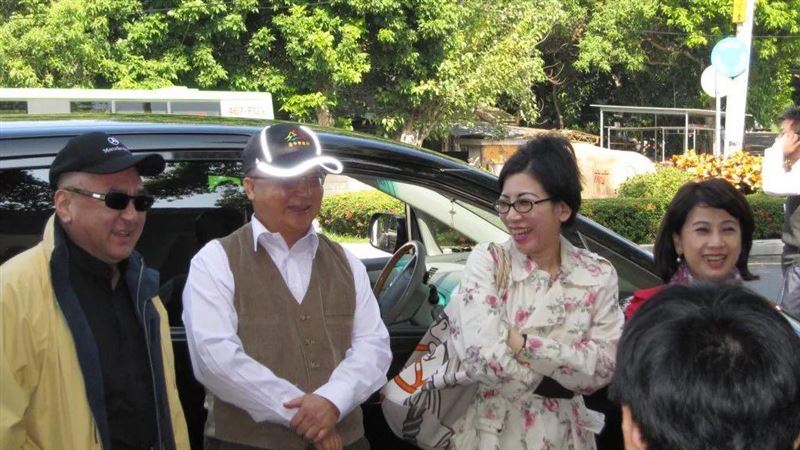 陳文茜是尹衍樑醫院鄰居!悲痛發聲喊不捨
