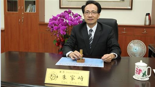 高分檢檢察長朱家崎　傳身體不適送醫