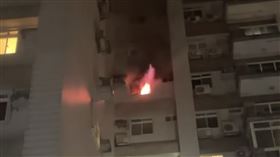 台北市文山區汀州路四段昨（26日）發生火警，有鄰近民眾指出聽到爆炸聲。（圖／翻攝自threads@paris_67767）