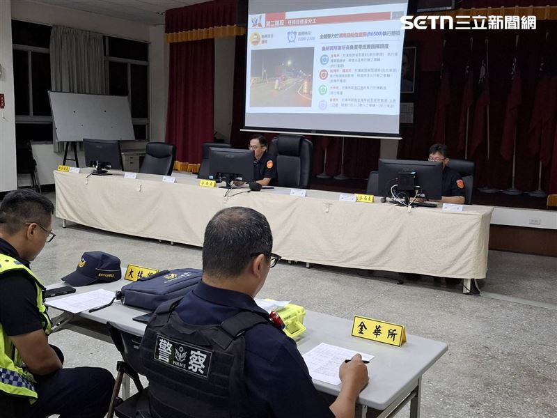 南警六分局「護城緝毒專案」啟動,首日查獲2毒犯1通緝、14件交通違規。(圖/翻攝畫面)