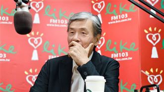 金溥聰：馬英九周美青沒同住「敲門沒開」
