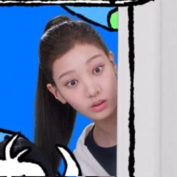 TWICE隊長志效的妹妹朴瑞妍(圖)出現在全新女團「TUIDE」預告片中。(圖/翻攝自Threads)