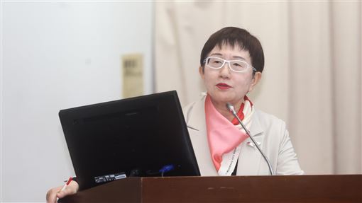 財長：0到18歲免稅額加碼50%