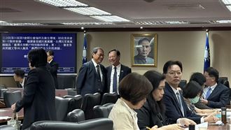 無共識！未來帳戶僅通過章名　條文全保留