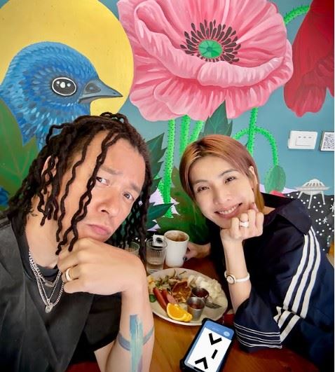 藝人白吉勝(阿Ben)與徐小可婚姻故事再被翻出,兩人從職場同事到步入婚姻的過程曝光。(圖/翻攝自徐小可IG)