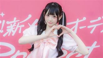 16歲偶像膠水黏瀏海爆紅　網友全看傻眼
