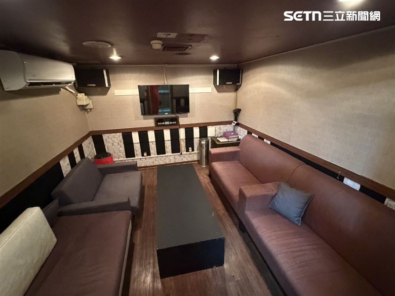 八重山丸渡輪規劃多項休閒娛樂設施，包括大澡堂、3間KTV。（圖／華岡集團提供）