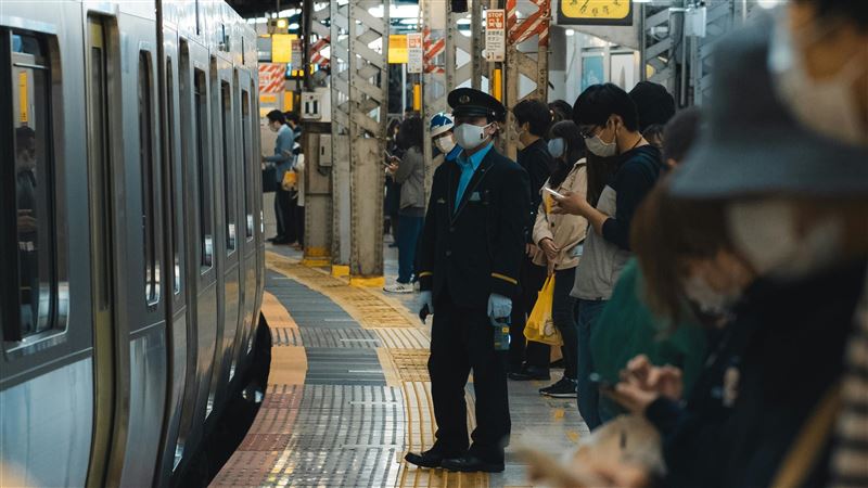 東京住宅區挖出40枚未爆彈 距車站僅300m