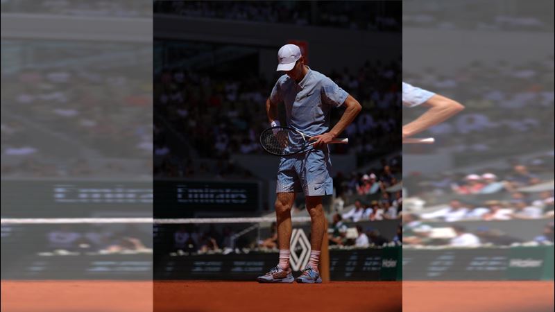 球王辛納(Jannik Sinner)。(圖/翻攝自X平台 @RolandGarros)