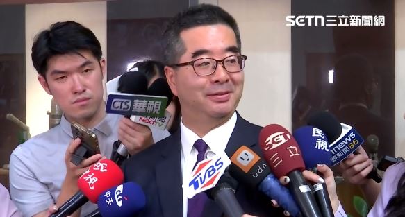 蕭旭岑在廣播節目後接受媒體聯訪（圖／翻攝畫面）