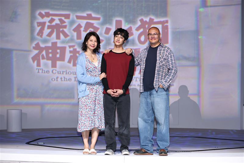 丁寧、劉修甫、劉亮佐是一家人。（圖／記者鄭孟晃攝影）