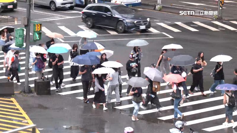 薔蜜明轉中颱!週末北部放晴、南部搖滾區