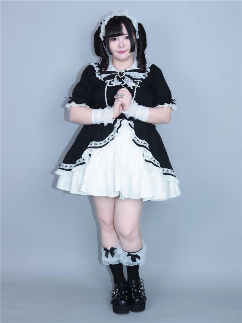 大碼網紅藤田汐恩（藤田シオン）近日受訪分享自己的人生經歷。（圖／翻攝自Threads @@shion0_25mg）