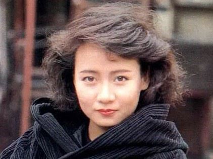 楊思琦近日談到過去拍攝《翻叮一族》時,曾遭劇組前輩刻意針對,甚至委屈到當場落淚,雖然楊思琦未點名對象,但伍詠薇在節目中透露,自己當時親眼見到整個過程,讓外界開始猜測矛頭指向商天娥(圖)。(圖/翻攝自微博)