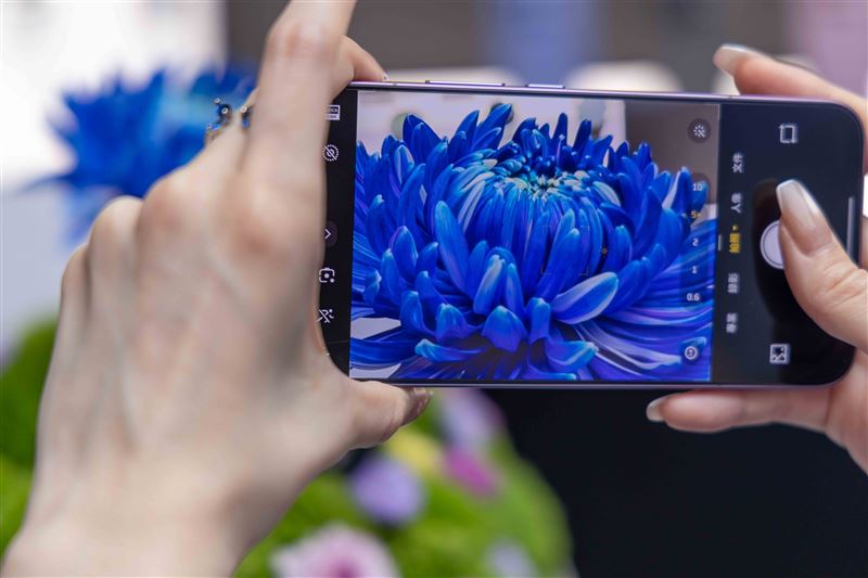 Xiaomi 17T Series全系列搭載同級唯一徠卡5x潛望式長焦鏡頭,支援5x光學變焦