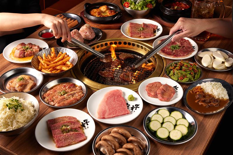 乾杯燒肉居酒屋27週年祭出雙重驚喜。(圖/乾杯燒肉居酒屋提供)