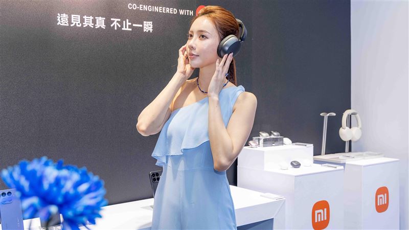 首款耳罩式耳機登場 小米六款新品齊亮相