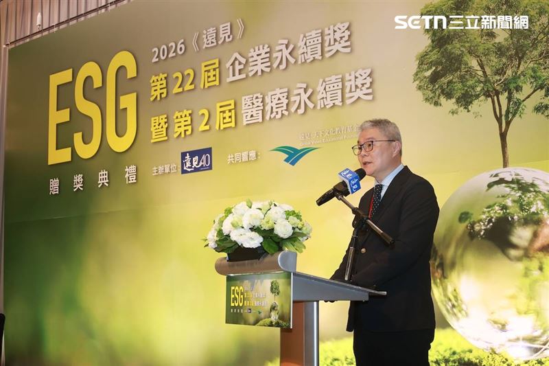 冠德集團榮獲《遠見企業永續獎》三項大獎肯定，展現低碳營運與永續治理實力。（圖／冠德集團提供）