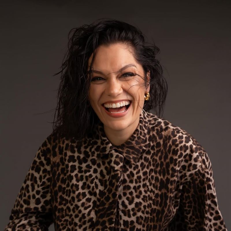 Jessie J在2025年6月公開自己被診斷出早期乳癌，如今終於抗癌成功。（圖／翻攝自IG @jessiej）