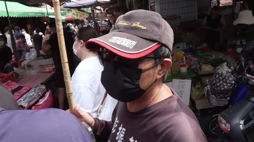 柯文哲被嗆！黑衣男喊：貪污收賄唯一死刑