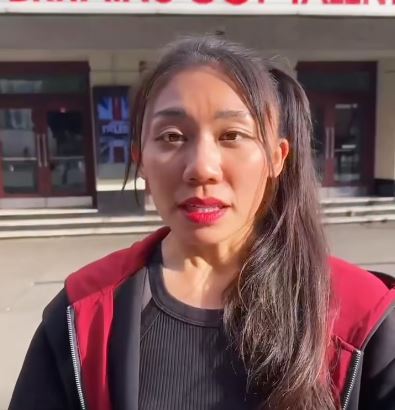 楊立微凌晨登上英國達人秀總決賽舞台,在台上高呼「來自台灣」獲全場喝采。(圖/翻攝自Coming True Fire Group 即將成真火舞團)