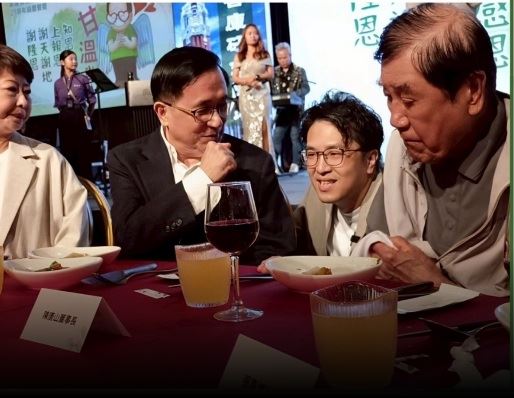 前總統陳水扁今(31)日分享一張日前在凱達格蘭基金會感恩餐會的照片。(圖/翻攝陳水扁臉書)