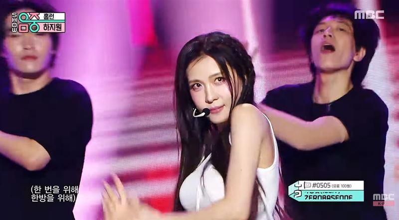 47歲河智苑登打歌舞台 凍齡美貌震撼韓網