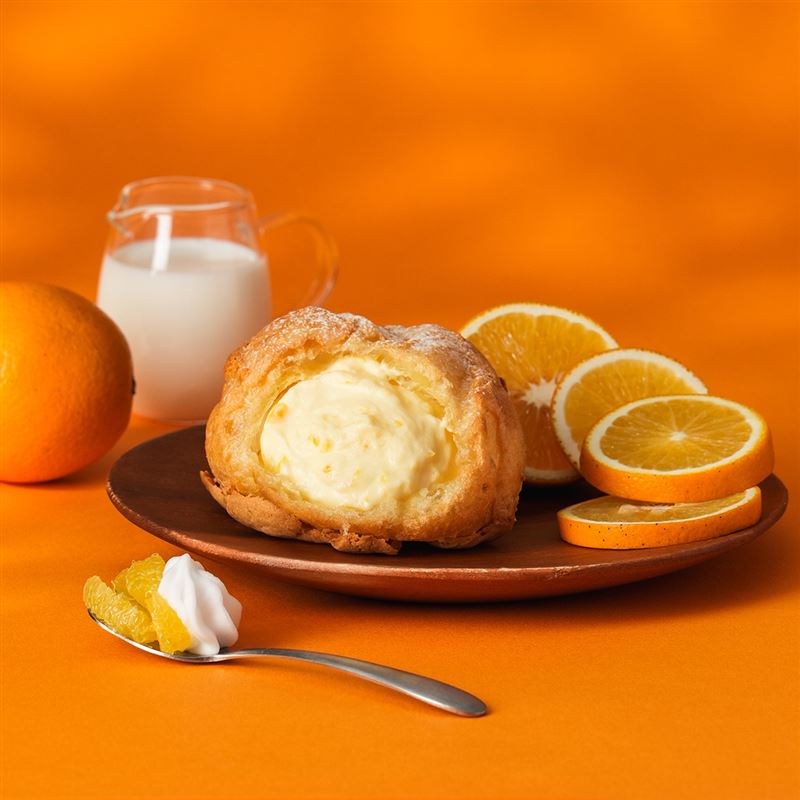beard papa’s推出6月限定「香橙生乳泡芙」。(圖/品牌業者提供)