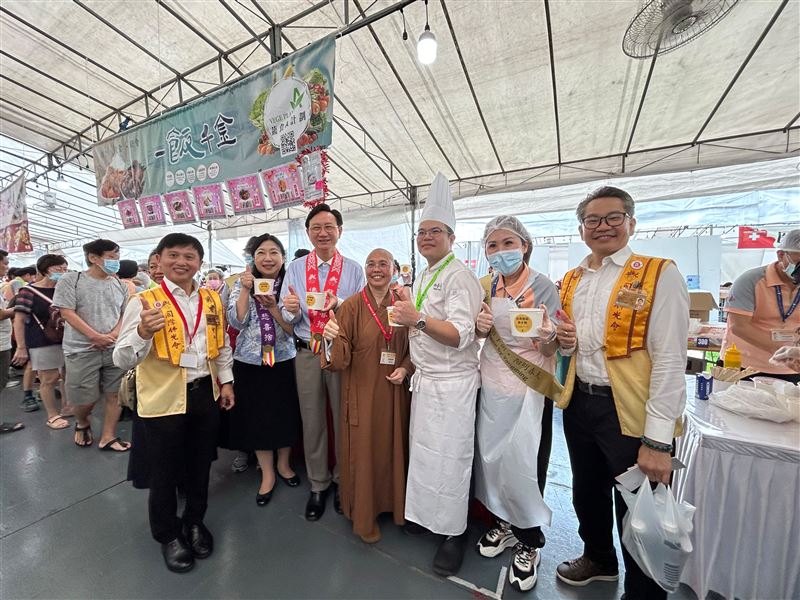 台灣國際蔬食美食節盛大登場,首場活動在新加坡佛光山舉行。(圖/駐新加坡代表處提供)