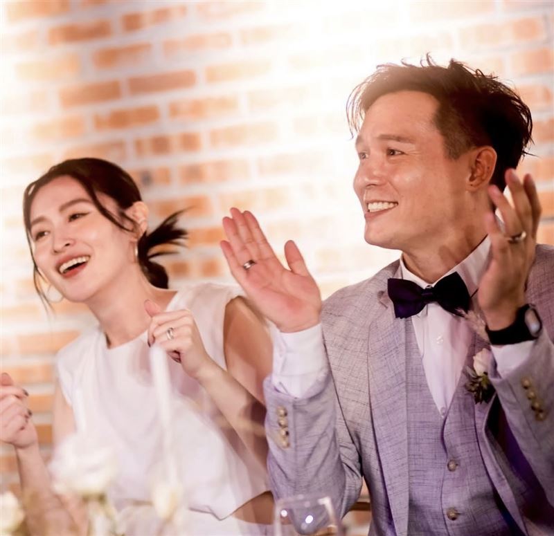倪安東（左）再婚管罄4年。（圖／翻攝自IG）