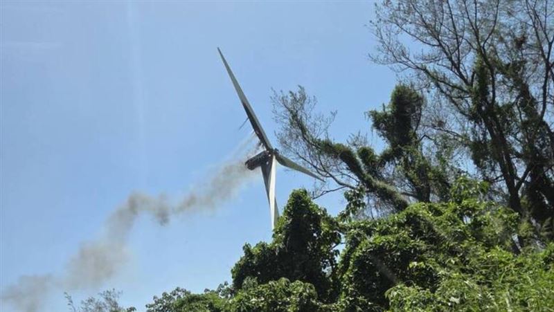 雲林風力發電機組起火!黑煙狂竄畫面曝光