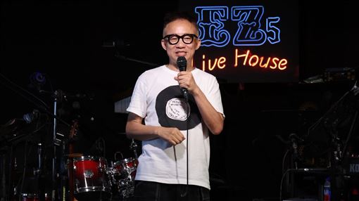 陳盈潔音樂人前夫來了　離婚23年赴院探視