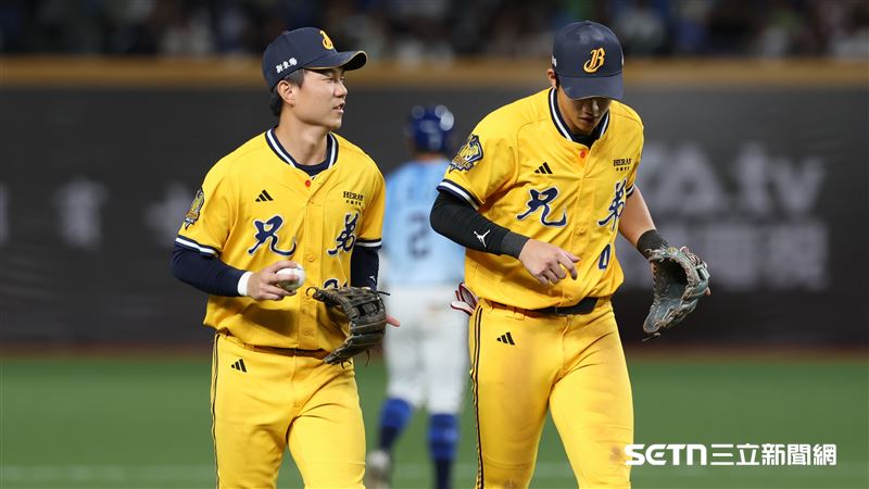 張士綸漏接鄭浩均挨轟　平野有話和2人說
